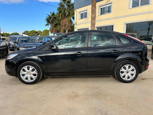  FORD FOCUS TREND 1.6 AUTO SPANISH LHD IN SPAIN ONLY 67000 MILES SUPER 2011